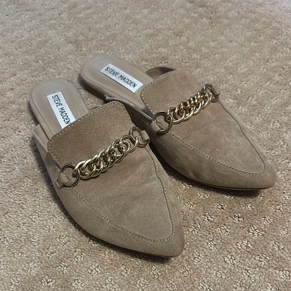 Steve Madden Tan Gold Chain Mules
